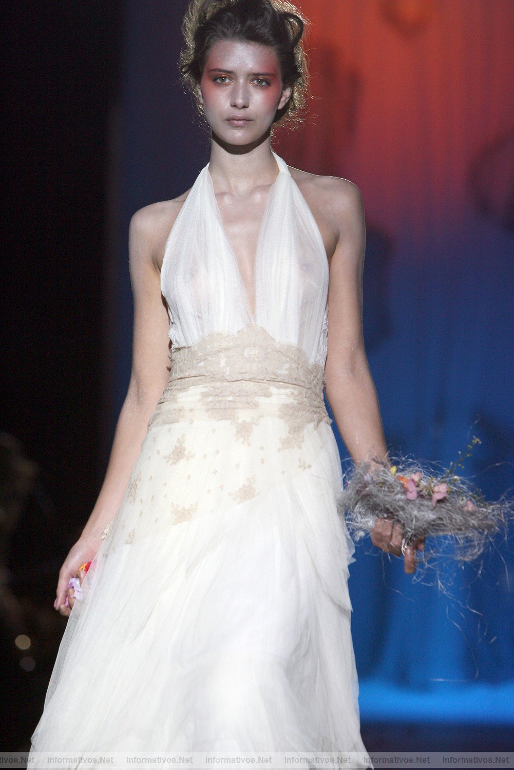 BCN12MAY011.- Gaud Novias - Barcelona Bridal Week: Coleccin IR de Bund, por Ivonne Ruz