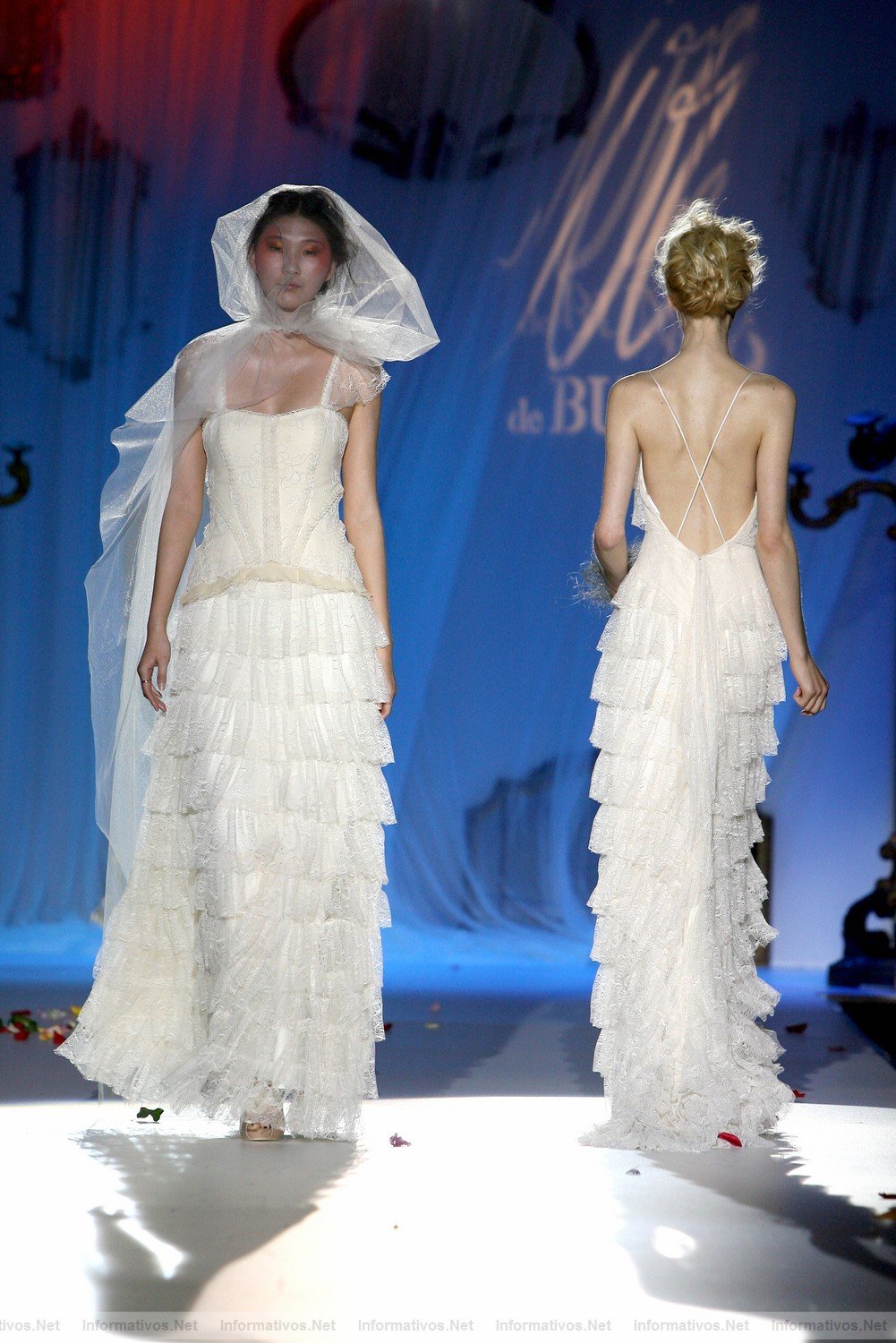 BCN12MAY011.- Gaud Novias - Barcelona Bridal Week: Coleccin IR de Bund, por Ivonne Ruz