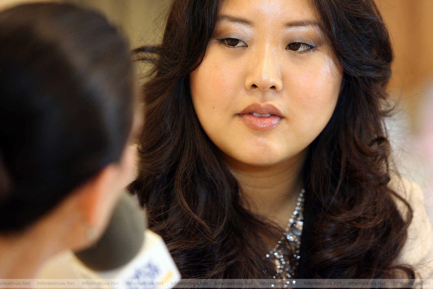 BCN3JUN011.- Forever 21 inaugura su primer espacio en el Centro Comercial La Maquinista de Barcelona. Linda Chang, directora de marqueting de la marca