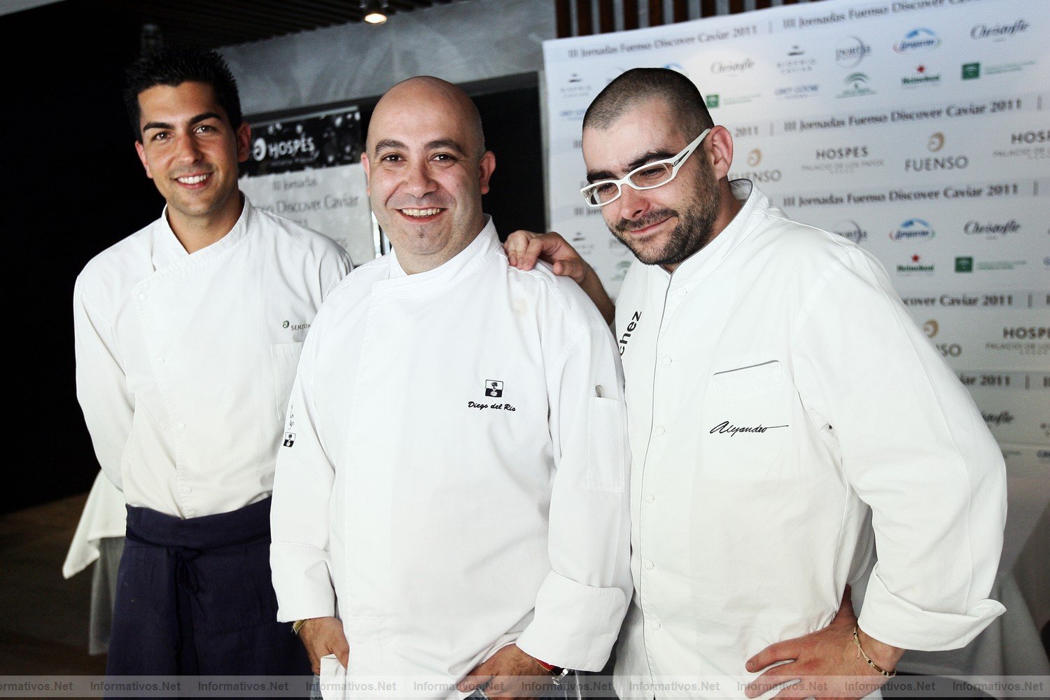 9JUN011.- Show Cooking en las  III Jornadas sobre el Caviar (Fuenso Discover Caviar) en el  Hospes Los Patos de Granada. Javier Prez, chef del Hotel Hospes Los Patos;  Diego del Ro, una estrella Micheln del restaurante El Lago, de Marbella; y Alejandro Snchez, estrella Micheln del Restaurante Alejandro de Roquetas de Mar