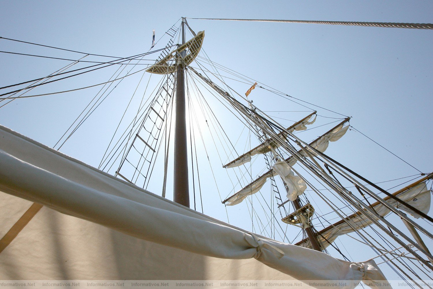 23JUL011, Arenys de Mar- Barcelona.- Bergantn Cyrano, buque escuela y, en poca estival, turismo naval. Entrevistamos a su capitn, Miguel Melero
