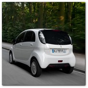 :: Pulse para Ampliar :: Citroën C-Zero: 150 Km de autonomía a 1,5 eu a los 100 Km. Cero litros de carburante, cero emisiones de CO2, cero contaminación sonora.