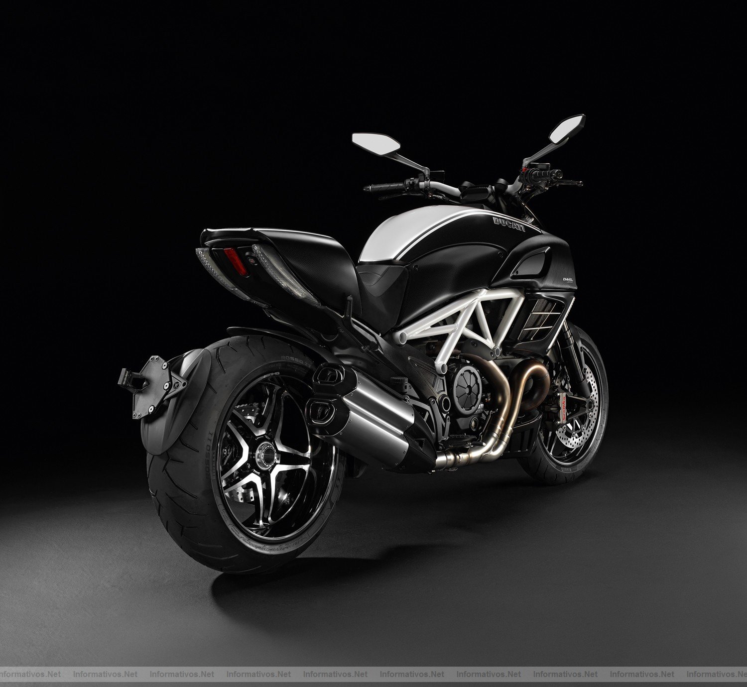 SEP011.- Ducati Diavel AMG Special Edition