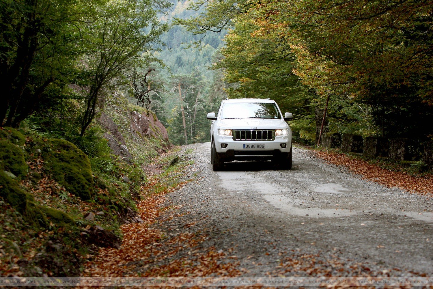 Valle de Hecho-HU/OCT011.- Prueba dinámica del Jeep Grand Cherokee