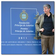 :: Pulse para Ampliar :: Llegada de Arturo álvarez-Buylla, Premio Príncipe de Asturias de Investigación Científica y Técnica