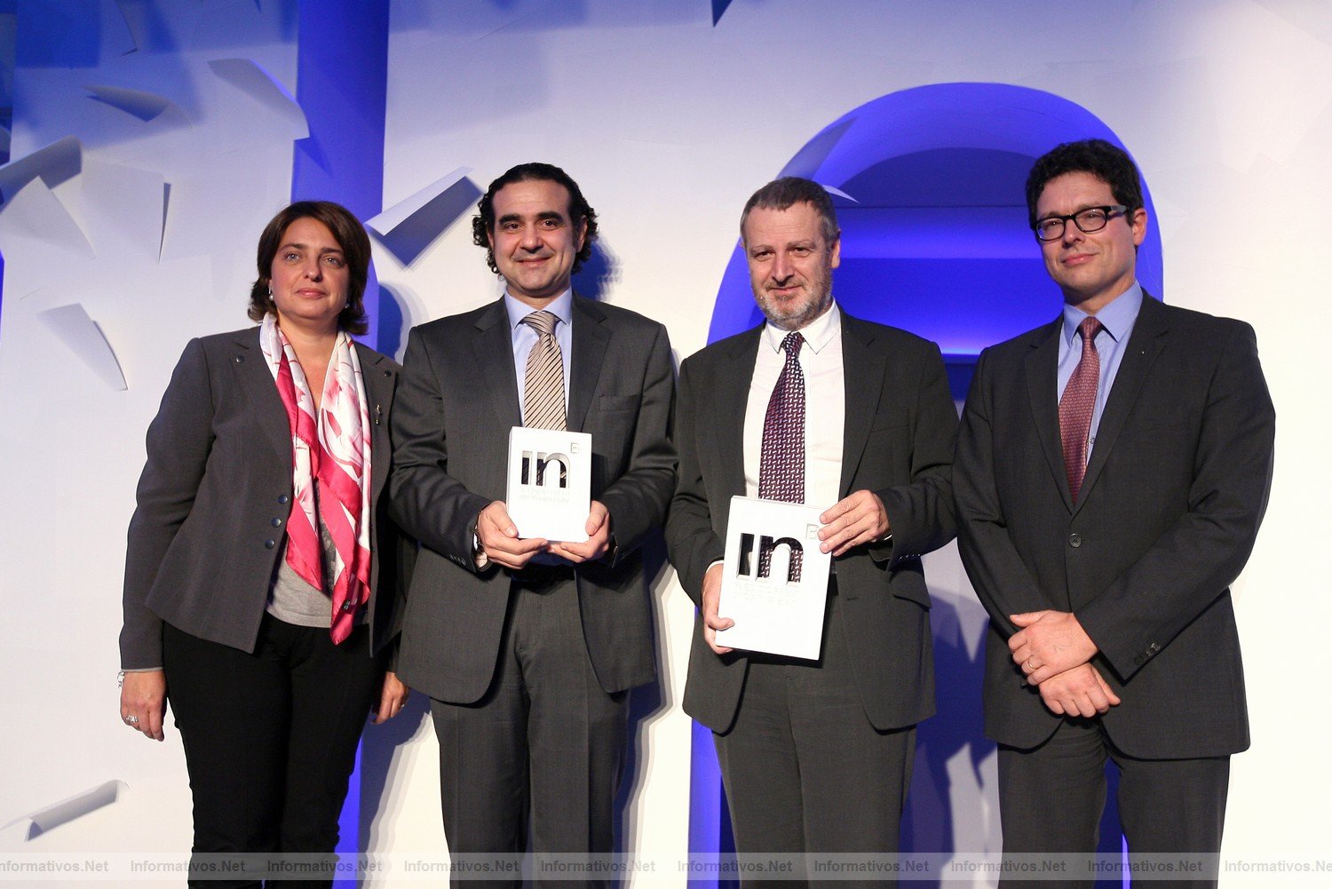 10NOV011.- Premios Iniciativa BMW 2011: Sonia Recasens, teniente de alcalde del Ajuntament de Barcelona; el ganador de la mención de honor,  Josep Ballester, director general de Vertical Farming; el ganador de esta edición, Salvador Rueda, director general de BCNecologia.; y Stefan Borne, director de Iniciativa BMW y director de marketing de BMW Group España.