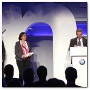 :: Pulse para Ampliar :: 10NOV011.- Premios Iniciativa BMW 2011: Stefan Borne, director de Iniciativa BMW y director de marketing de BMW Group España; Sonia Recasens, teniente de alcalde del Ajuntament de Barcelona; el ganador de esta edición, Salvador Rueda, director general de BCNecologia