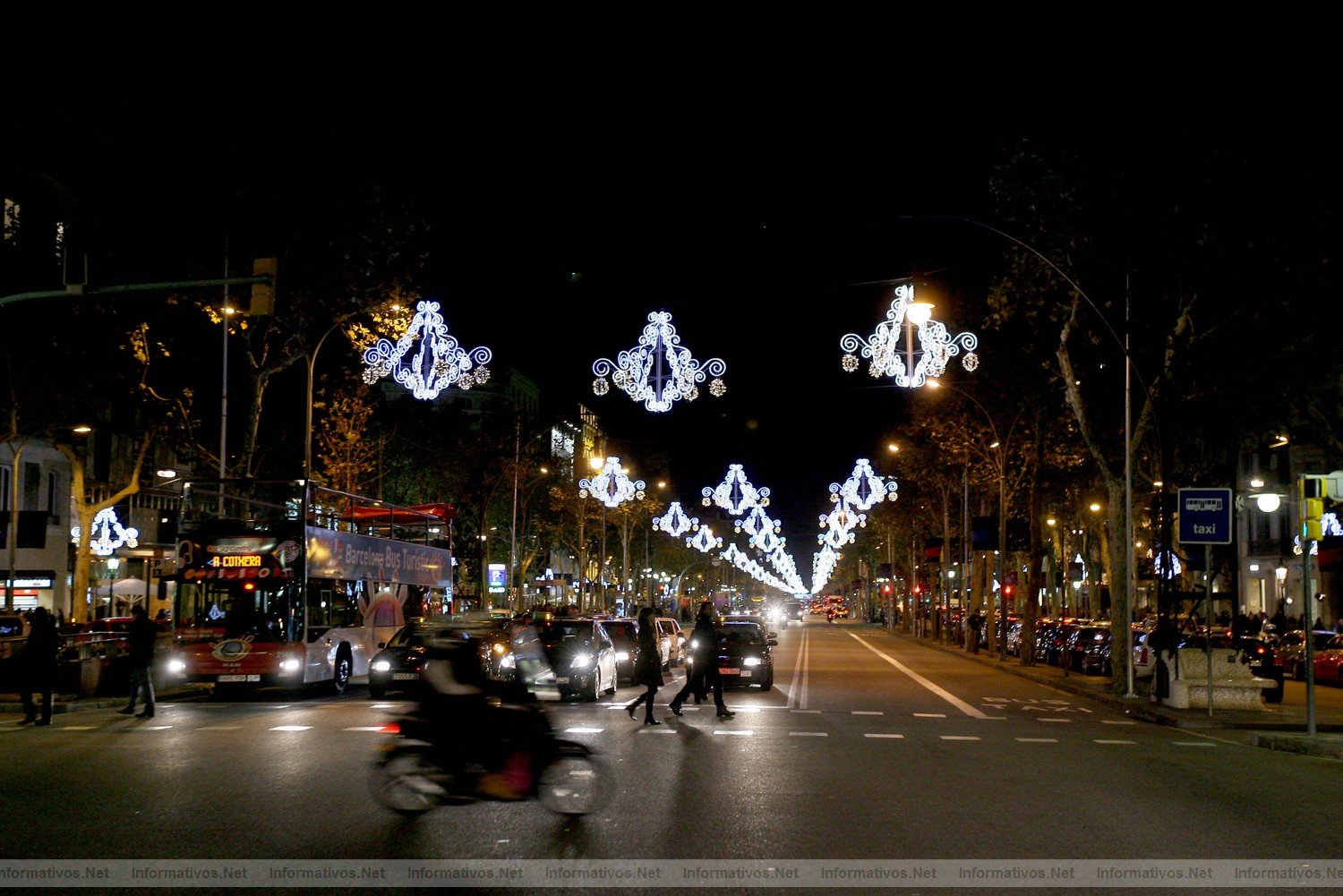 30NOV011.- Barcelona Shopping Night