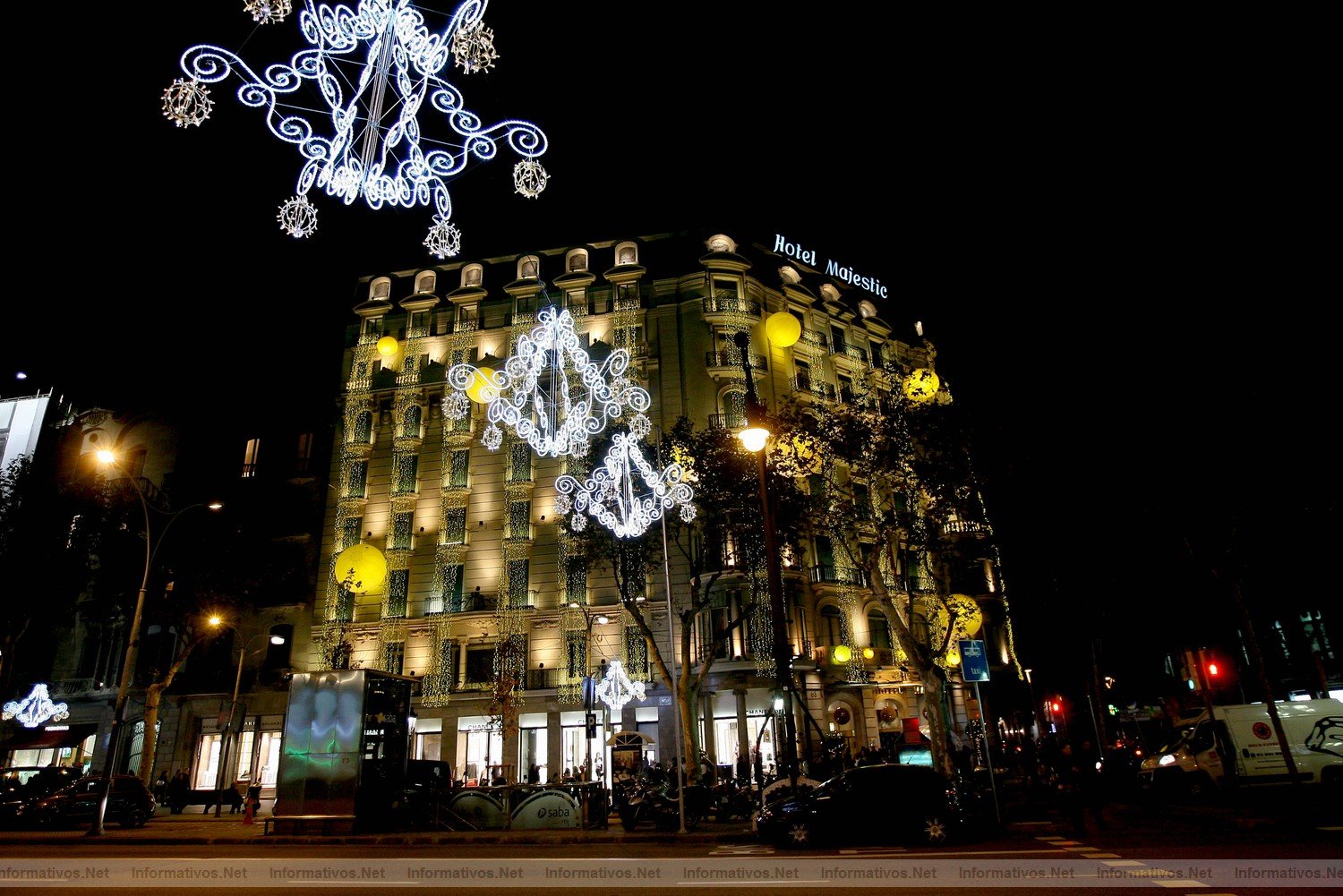 30NOV011.- Barcelona Shopping Night