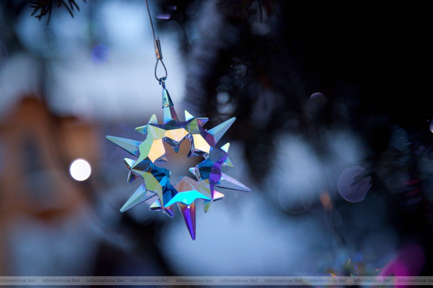 MegèveDIC011.- Le Sapin de Noël Swarovski de Megève, un homenaje al gusto más refinado 
