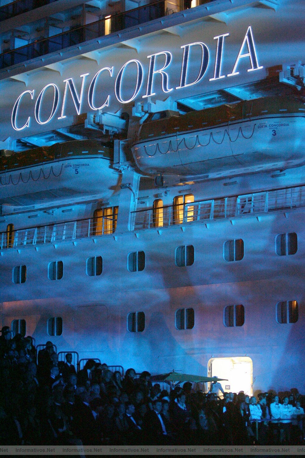 Civitavecchia(IT)07072006.- Bautizo-Viaje Inaugural del Costa Concordia.