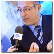 :: Pulse para Ampliar :: BCN26ENE012.- Entrevista al Doctor Fernando Fariñas, experto en inmunología y patologías infecciosas