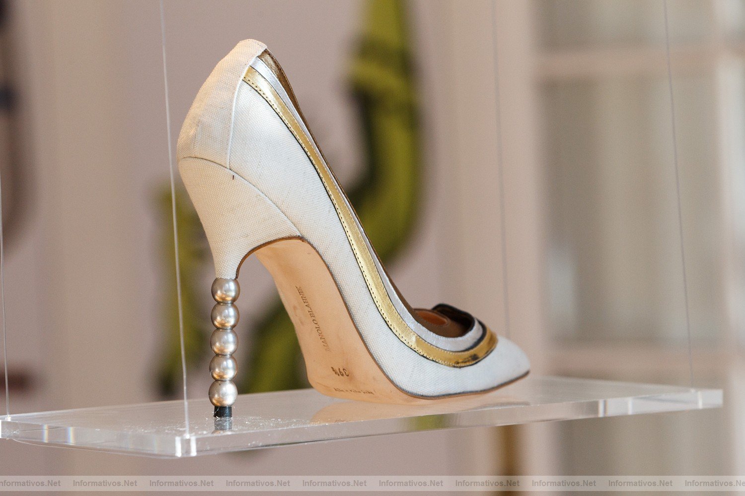 BCN15FEB012.- Manolo Blahnik presenta una Colección 2012 “salvaje” bajo la influencia de Matisse