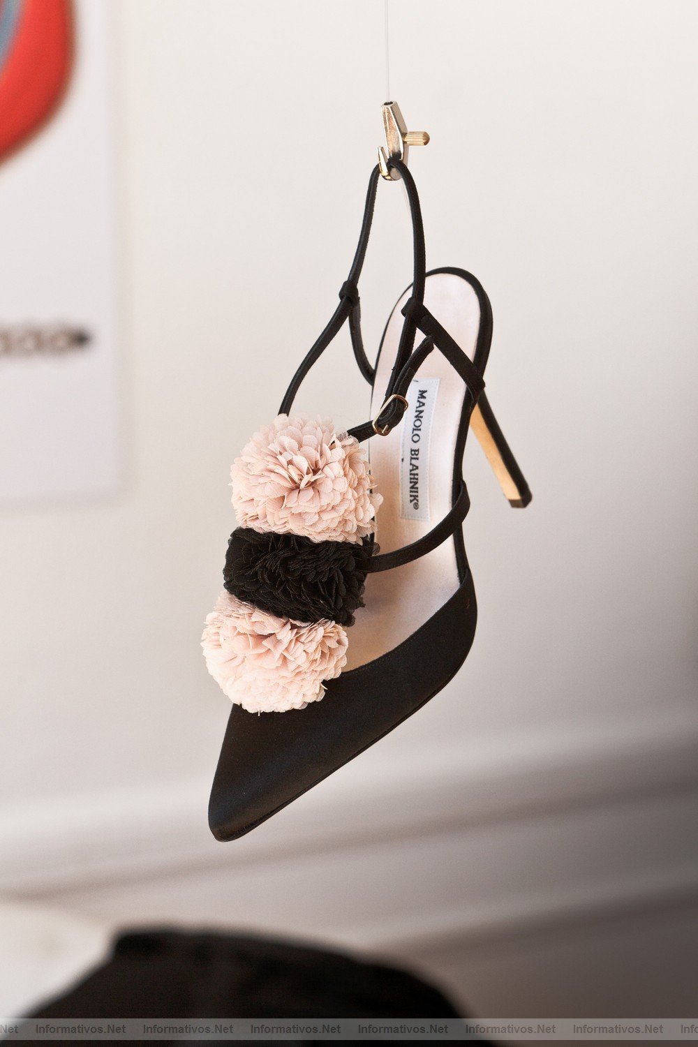 BCN15FEB012.- Manolo Blahnik presenta una Colección 2012 “salvaje” bajo la influencia de Matisse