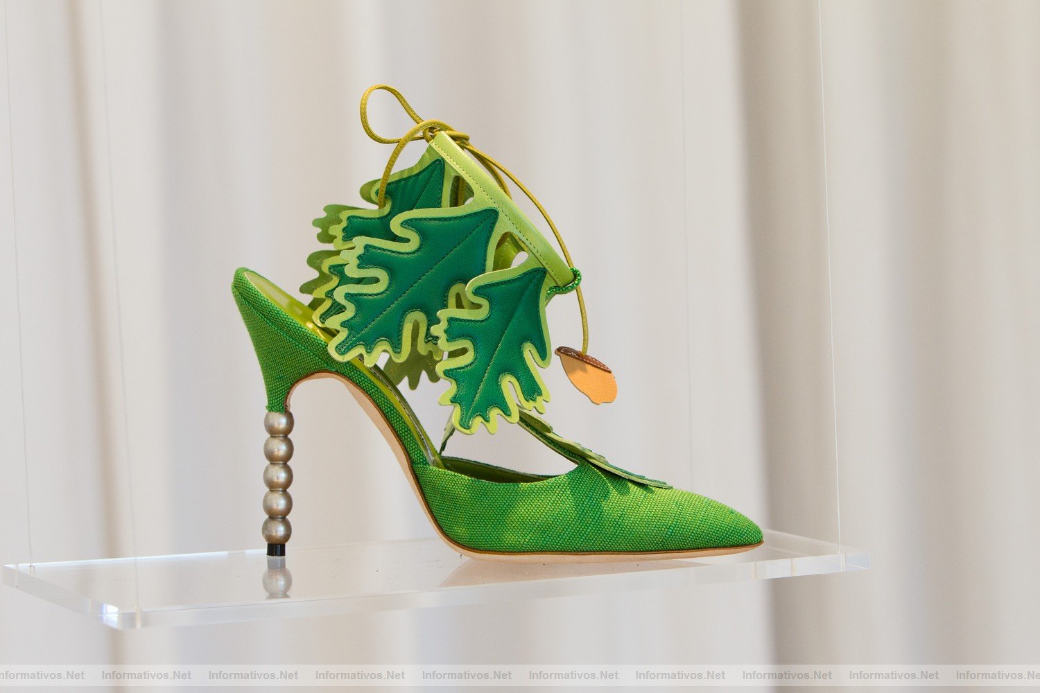 BCN15FEB012.- Manolo Blahnik presenta una Colección 2012 “salvaje” bajo la influencia de Matisse