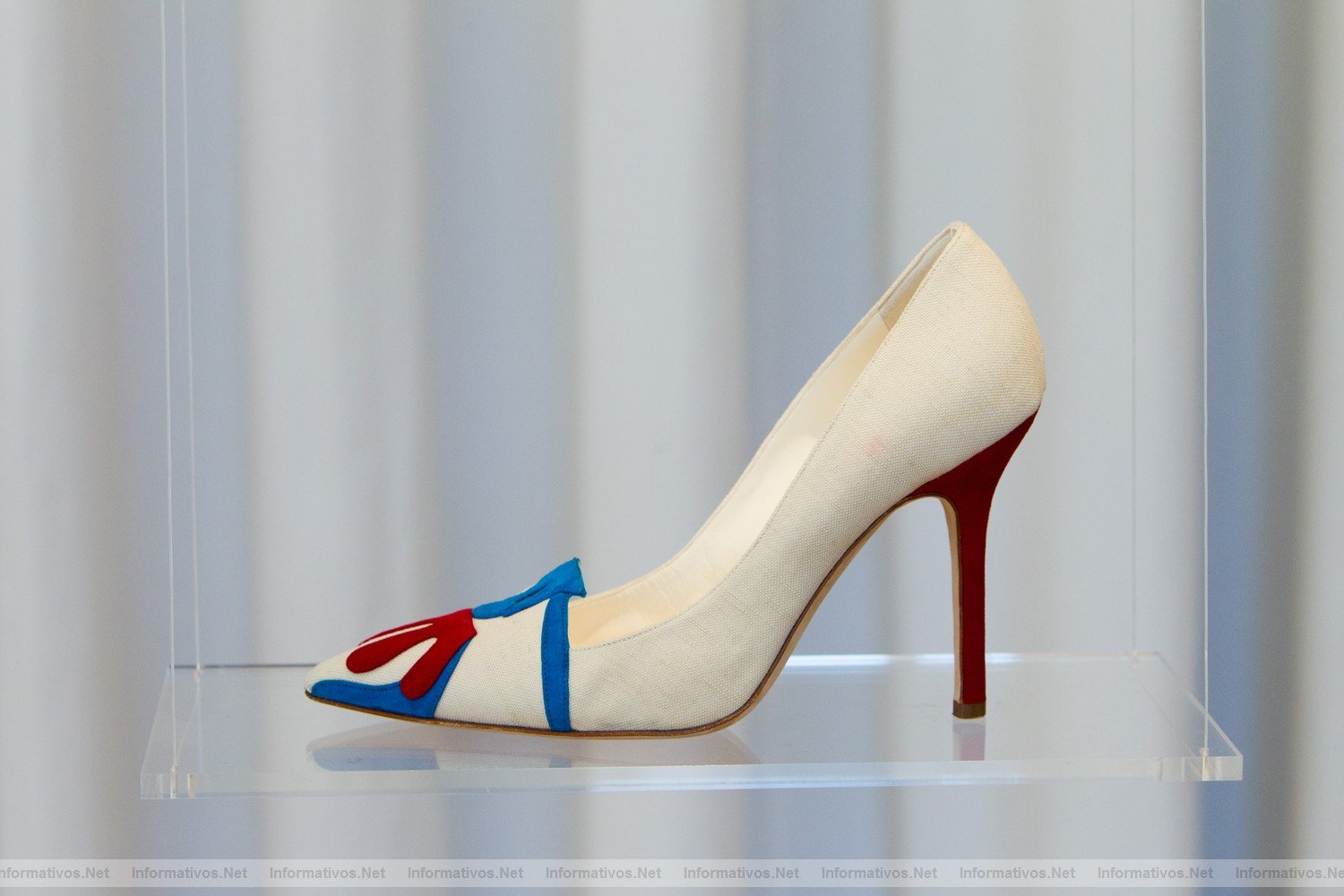 BCN15FEB012.- Manolo Blahnik presenta una Colección 2012 “salvaje” bajo la influencia de Matisse