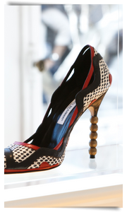 :: Pulse para Ampliar :: BCN15FEB012.- Manolo Blahnik presenta una Colección 2012 “salvaje” bajo la influencia de Matisse