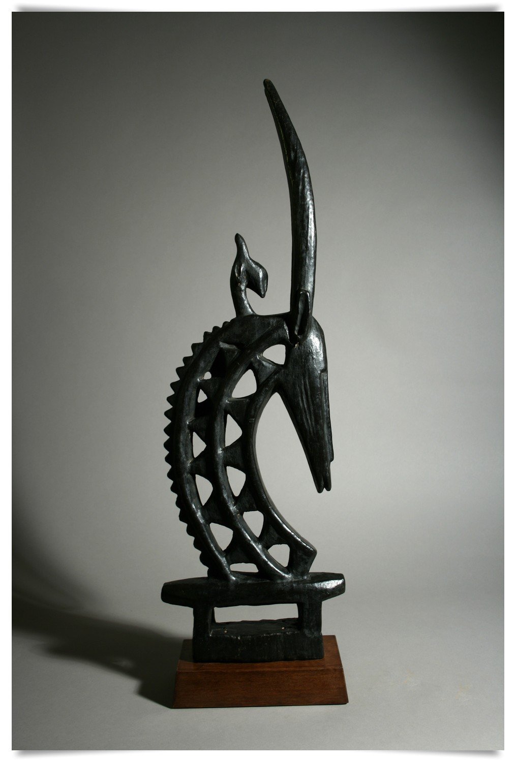 Cimera de danza Ciwara. Estilo de Segou. Región de Sikasso. Bambara, Mali. Madera. Siglo XX Procedencia:Colección colonial, Francia. David Serra Art Tribal.
