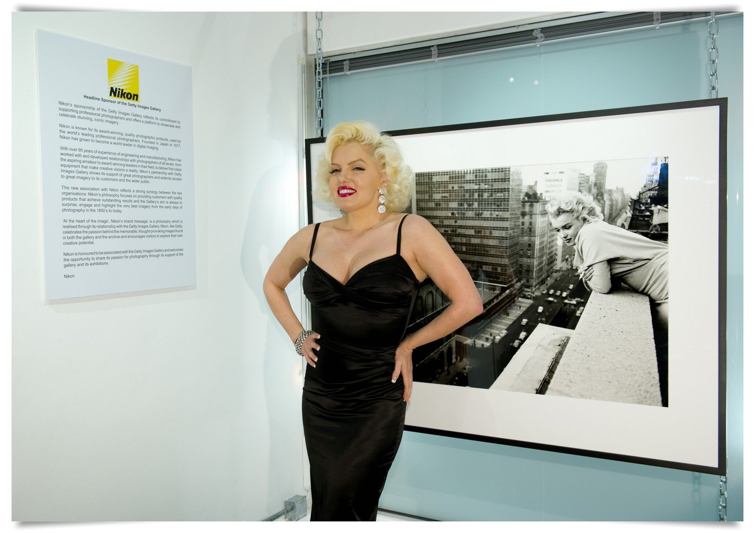 LONDON, ENGLAND - MARCH 08:  Marilyn lookalike Suzie Kennedy attends the Marilyn private view at the Getty Images Gallery on March 8, 2012 in London, England. (Photo by Ian Gavan/Getty Images)