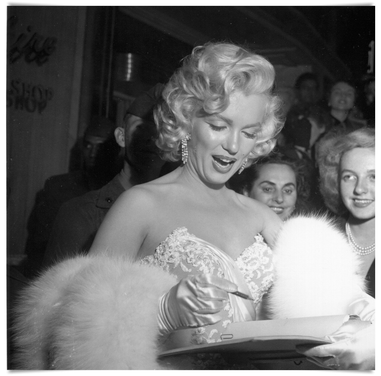 UNSPECIFIED - JANUARY 01:  Photo of Marilyn Monroe  (Photo by Michael Ochs Archives/Getty Images)