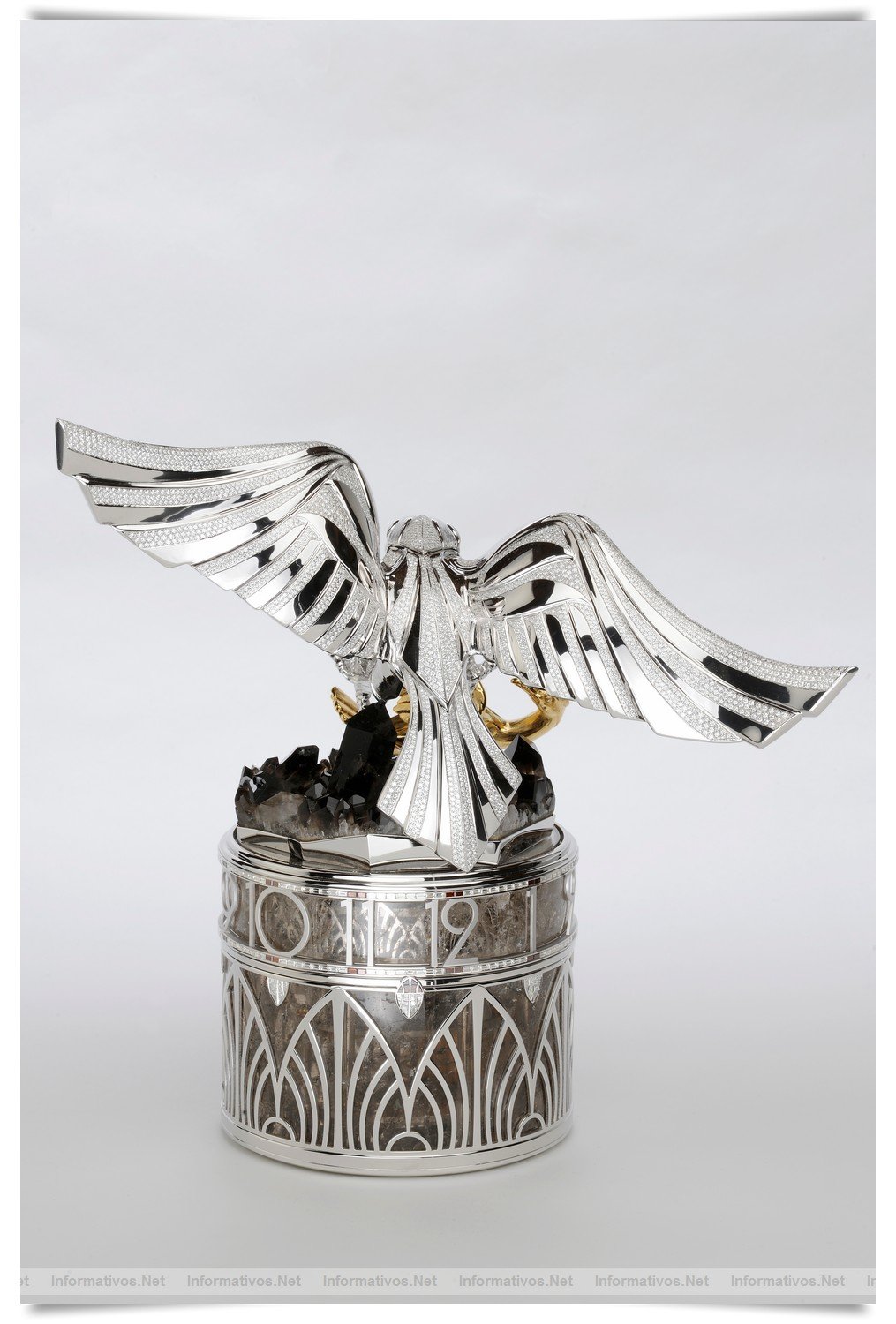 "El halcón y la avutarda" de Parmigiani Fleurier ha sido  presentada  en exclusiva en la Doha 9th Jewelry and Watch Exhibition