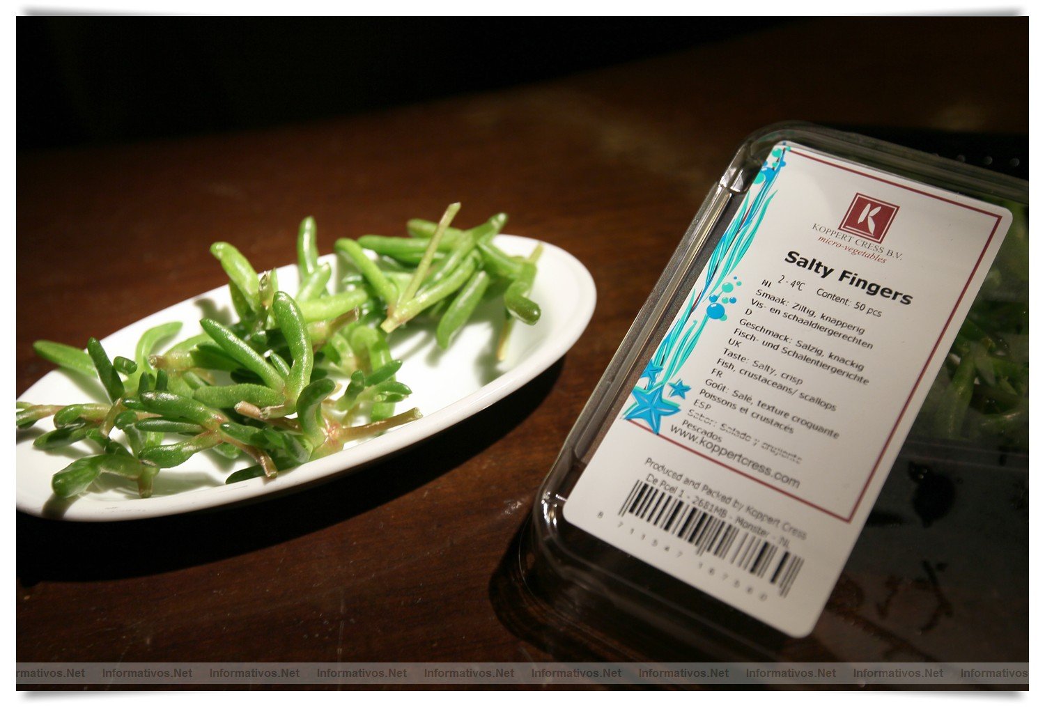BCN22MAR012.- Degustación de microvegetales de Koppert Cress en 'Il Giardinetto'. Salty Fingers, de sabor salado, frescos y jugosos...