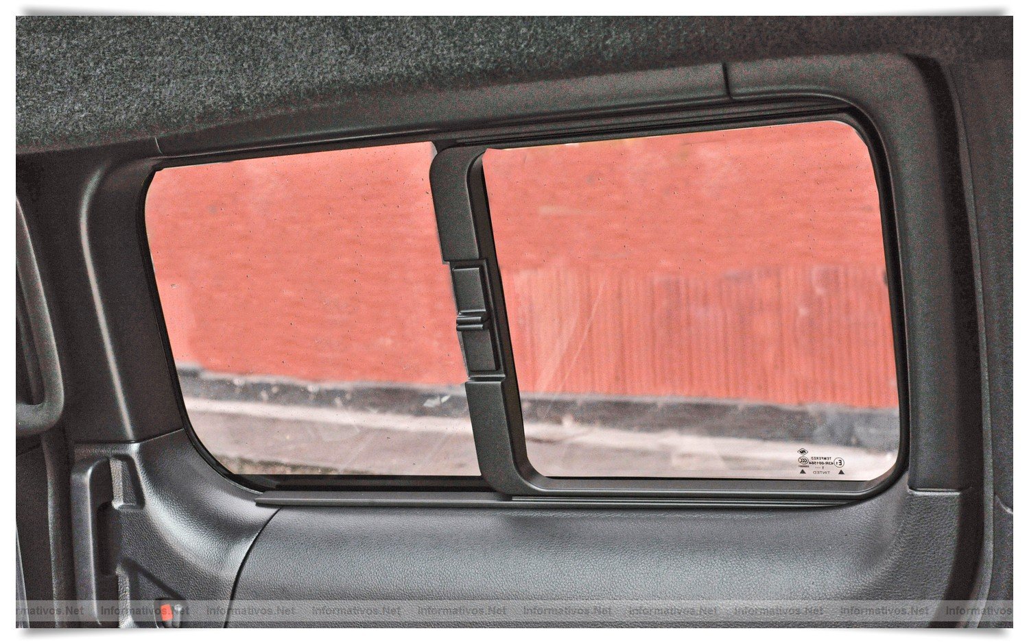 2014 Nissan NV200 Taxi  - Sliding Window