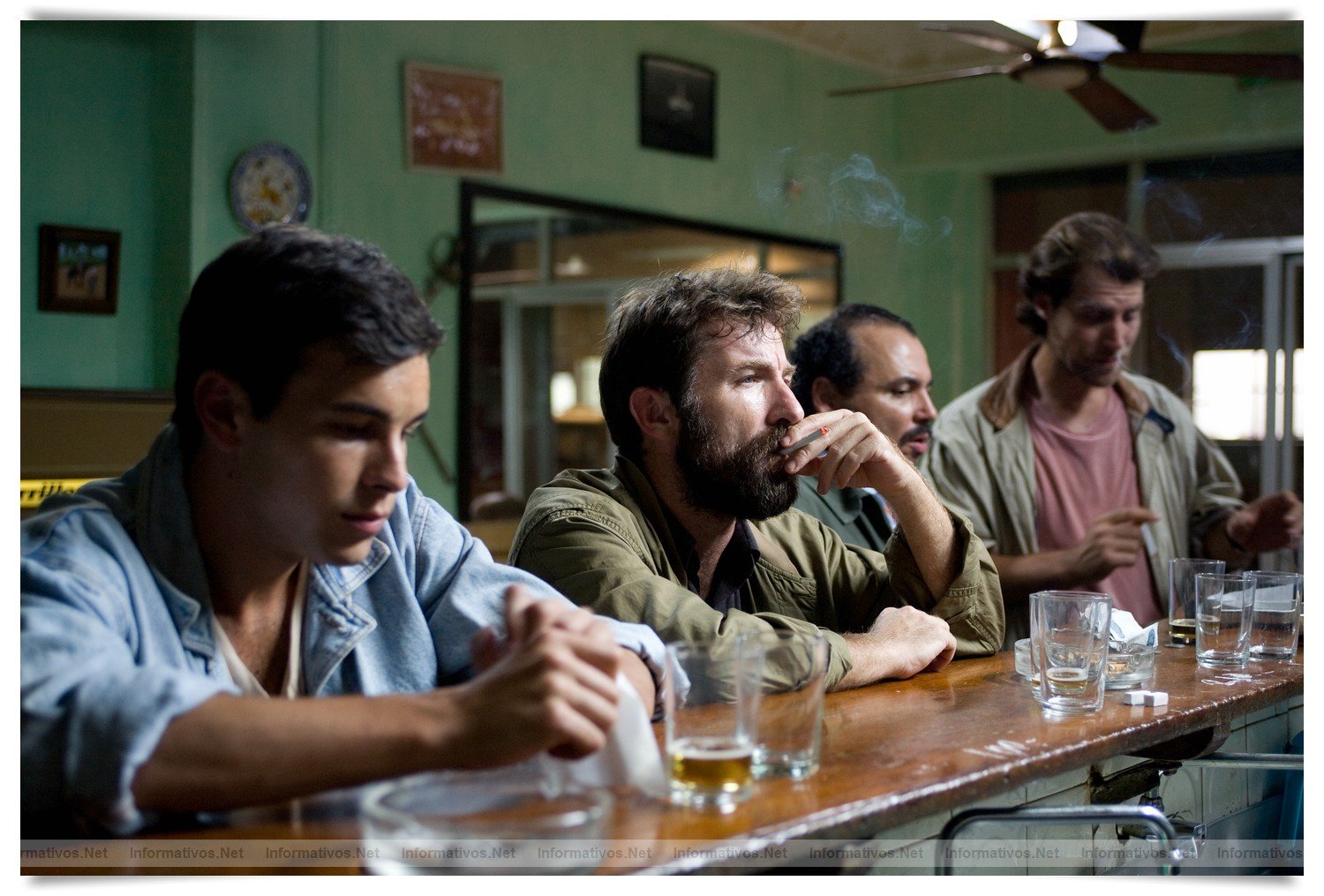 GRUPO 7 una película dirigida por Alberto Rodríguez, producida por Atípica Films y La Zanfoña Producciones.