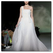 :: Pulse para Ampliar :: BCN8MAY012.- Pasarela Gaudí Novias: Rosa Clará Colección 2013