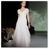 :: Pulse para Ampliar :: BCN8MAY012.- Pasarela Gaudí Novias: Rosa Clará Colección 2013