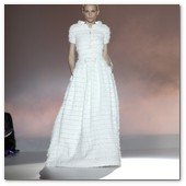 :: Pulse para Ampliar :: BCN8MAY012.- Pasarela Gaudí Novias: Rosa Clará Colección 2013