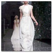:: Pulse para Ampliar :: BCN Gaudi Novias MAY012.- Colección Victorio & Lucchino 2013