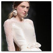 :: Pulse para Ampliar :: BCN Gaudi Novias MAY012.- Colección Victorio & Lucchino 2013