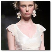 :: Pulse para Ampliar :: BCN Gaudi Novias MAY012.- Colección Victorio & Lucchino 2013
