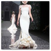 :: Pulse para Ampliar :: BCN Gaudi Novias MAY012.- Colección Victorio & Lucchino 2013