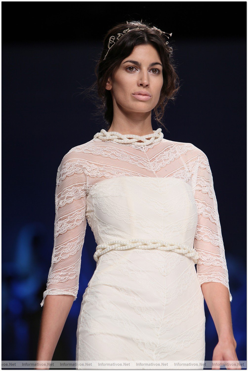 BCN Gaudi Novias MAY012.- Coleccin Yolan Cris 2013