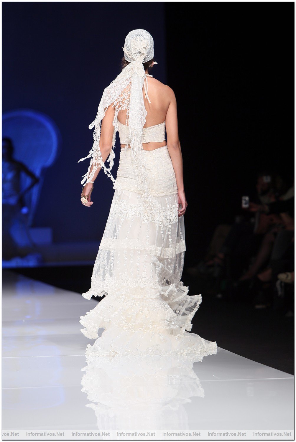 BCN Gaudi Novias MAY012.- Coleccin Yolan Cris 2013