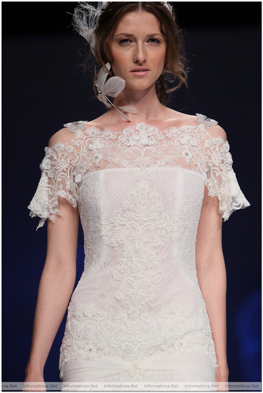 BCN Gaudi Novias MAY012.- Coleccin Yolan Cris 2013