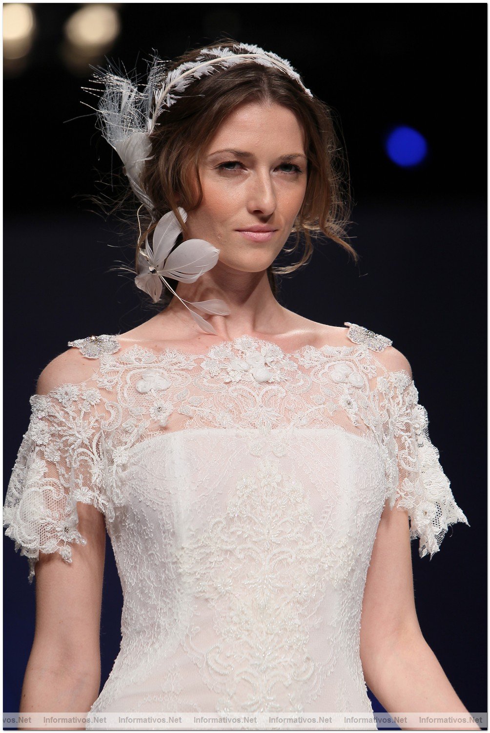 BCN Gaudi Novias MAY012.- Coleccin Yolan Cris 2013