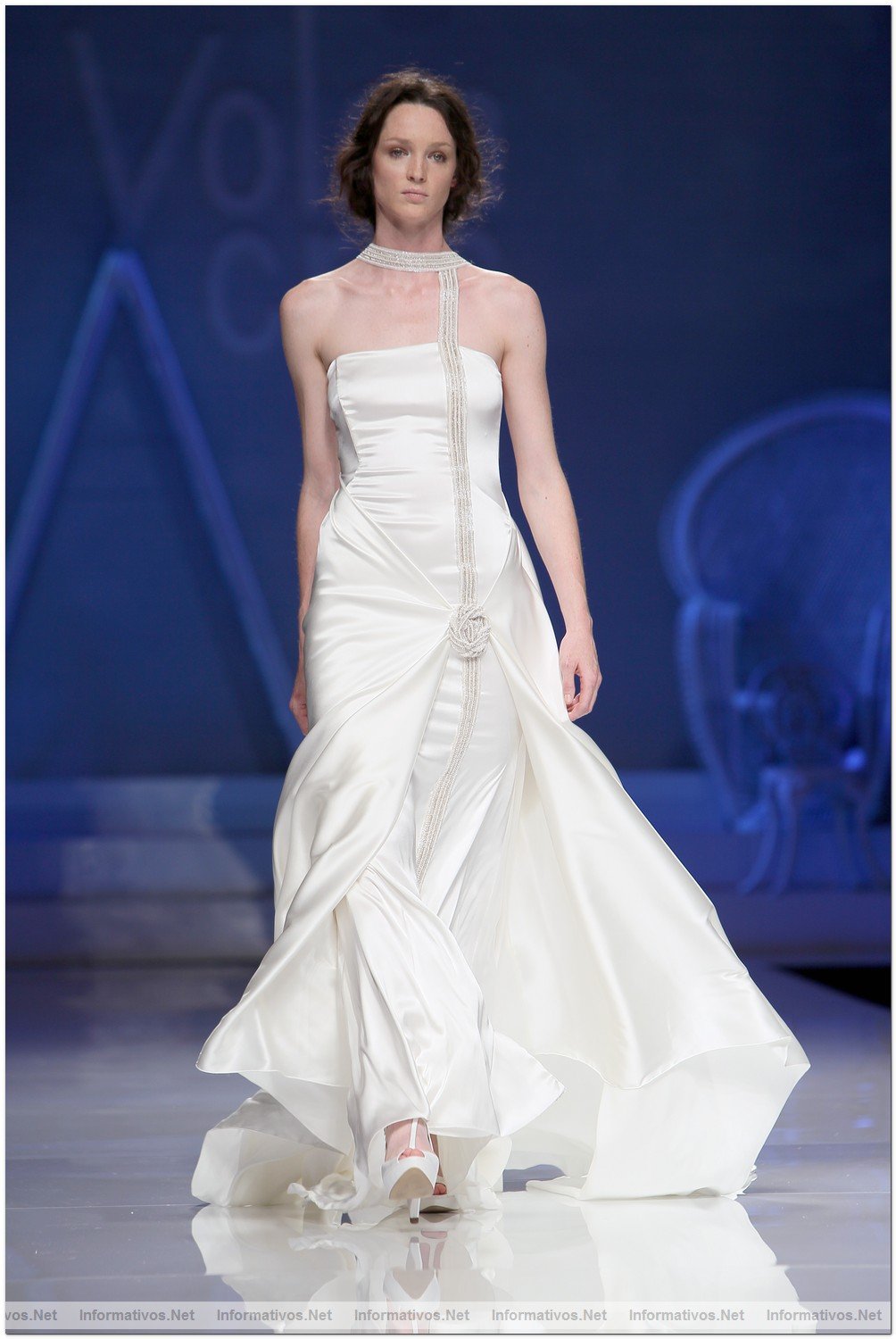 BCN Gaudi Novias MAY012.- Coleccin Yolan Cris 2013