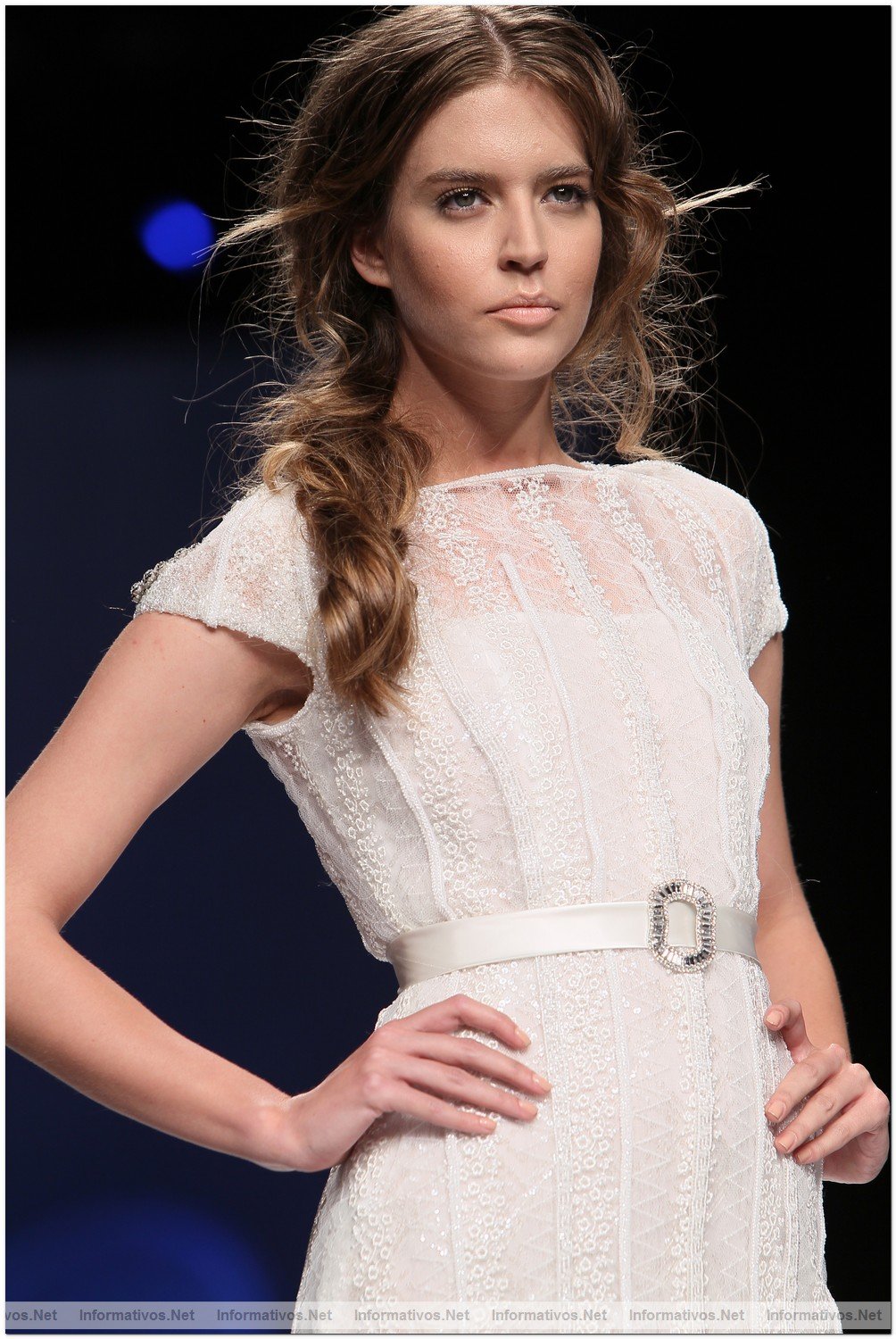 BCN Gaudi Novias MAY012.- Coleccin Yolan Cris 2013