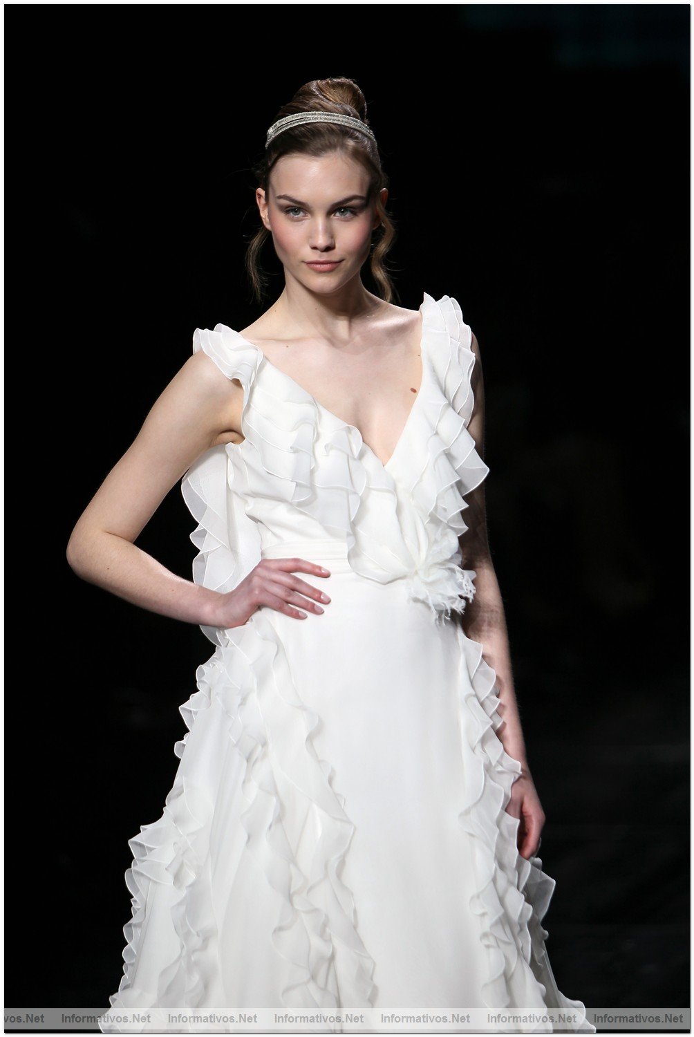 BCN Gaudi Novias MAY012.- Colecci�n Pronovias 2013