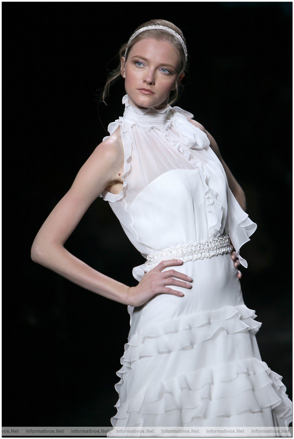 BCN Gaudi Novias MAY012.- Colecci�n Pronovias 2013