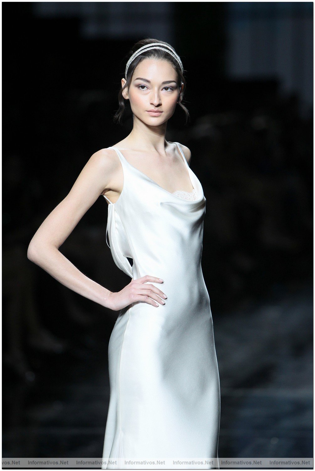 BCN Gaudi Novias MAY012.- Colecci�n Pronovias 2013