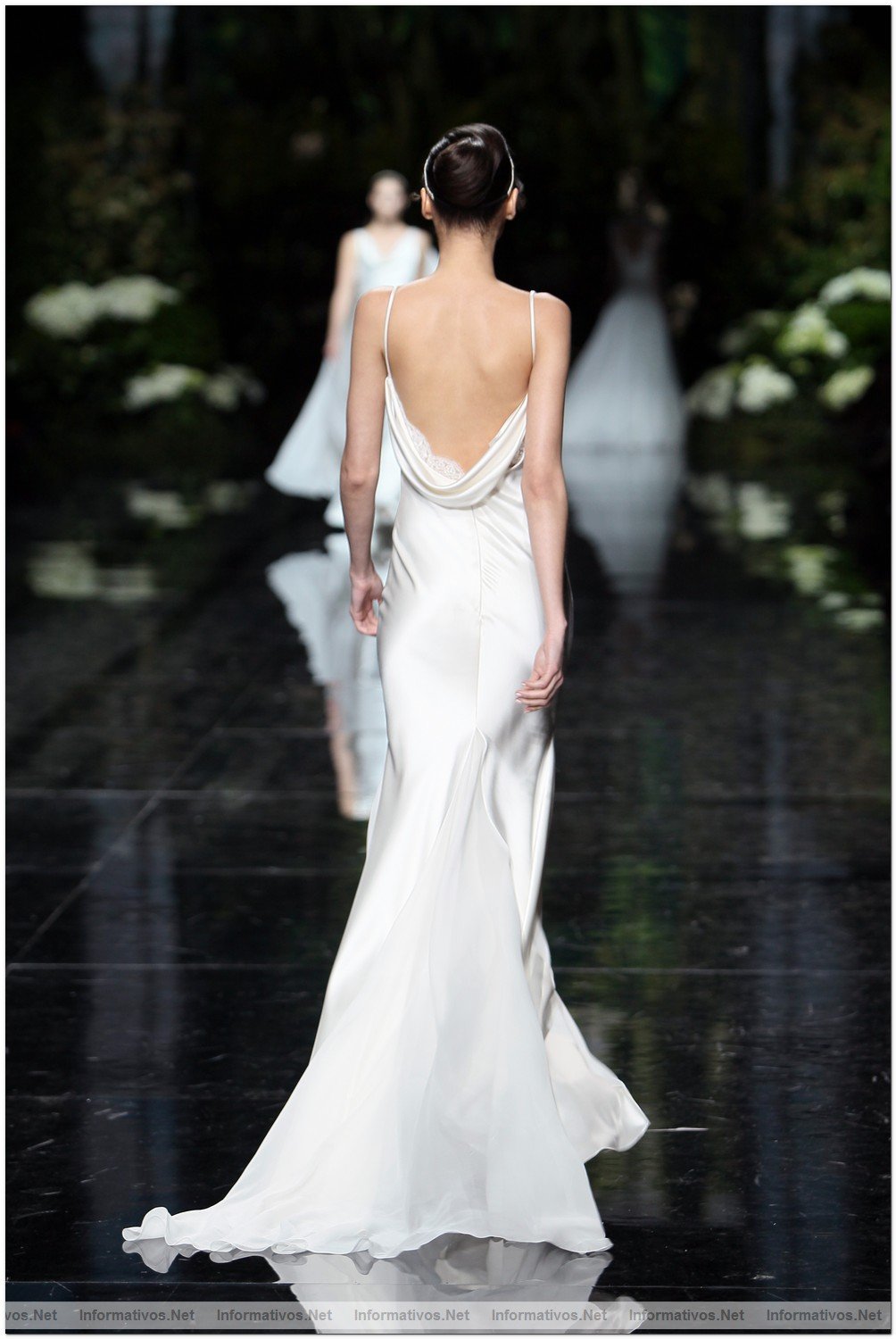 BCN Gaudi Novias MAY012.- Colecci�n Pronovias 2013