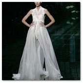 :: Pulse para Ampliar :: BCN Gaudi Novias MAY012.- Colección Pronovias 2013