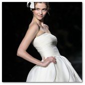 :: Pulse para Ampliar :: BCN Gaudi Novias MAY012.- Colección Pronovias 2013
