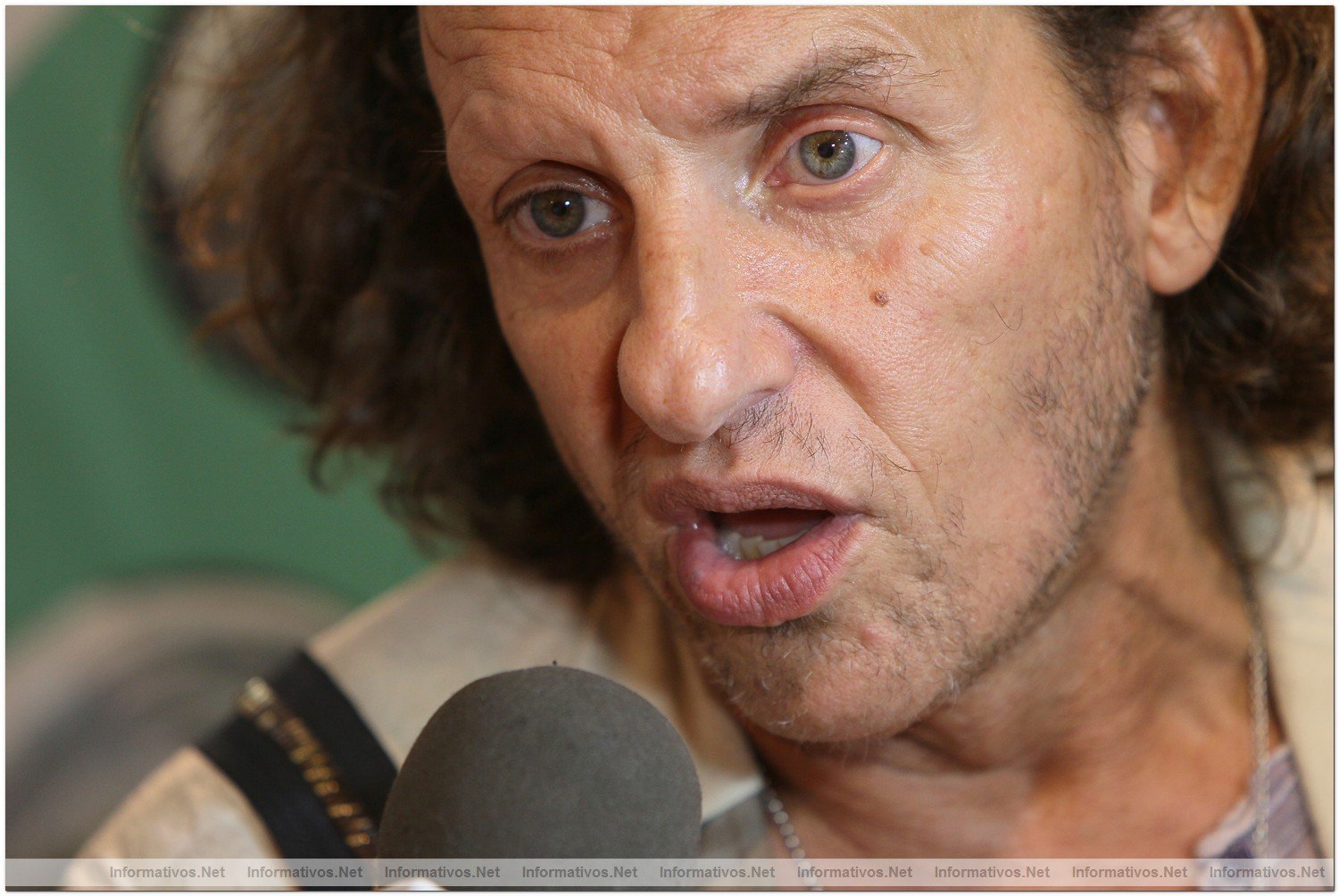 BCN7JUN012.- Entrevista a Custo Dalmau, fundador de Custo Barcelona