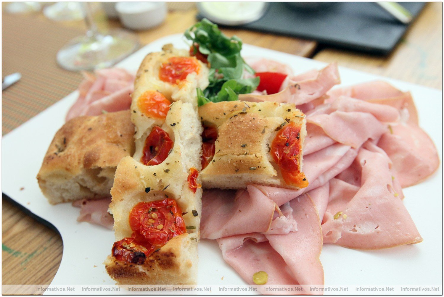 BCN26JUN012.- Restaurante Deseos. Pizza