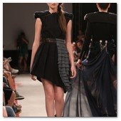 :: Pulse para Ampliar :: BCN0407012.- El IED Barcelona presenta las estrategias de sus nuevas generaciones de diseñadores a través de “Alquimia” · Kolbrun Yr Gunnarsdöttir